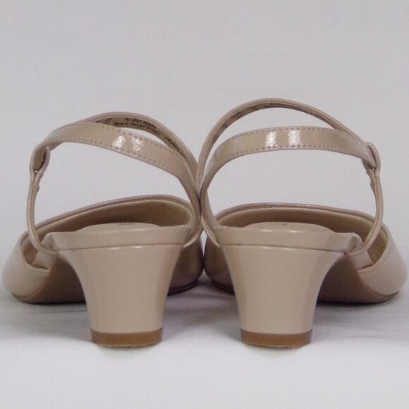 LIFESTRIDE SOFT SYSTEM 10M MINIMALIST beige mid-heel slingback point-toe pumps - Picture 8 of 16